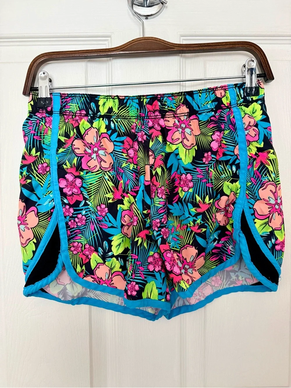 Justice Girls Tropical Floral Dolphin-Hem Athletic Running Gym Shorts Size 14